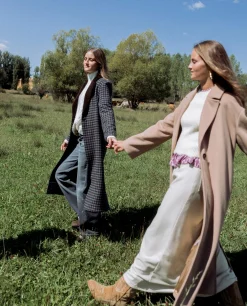 ABRIGO WALK ON BY · CUADROS