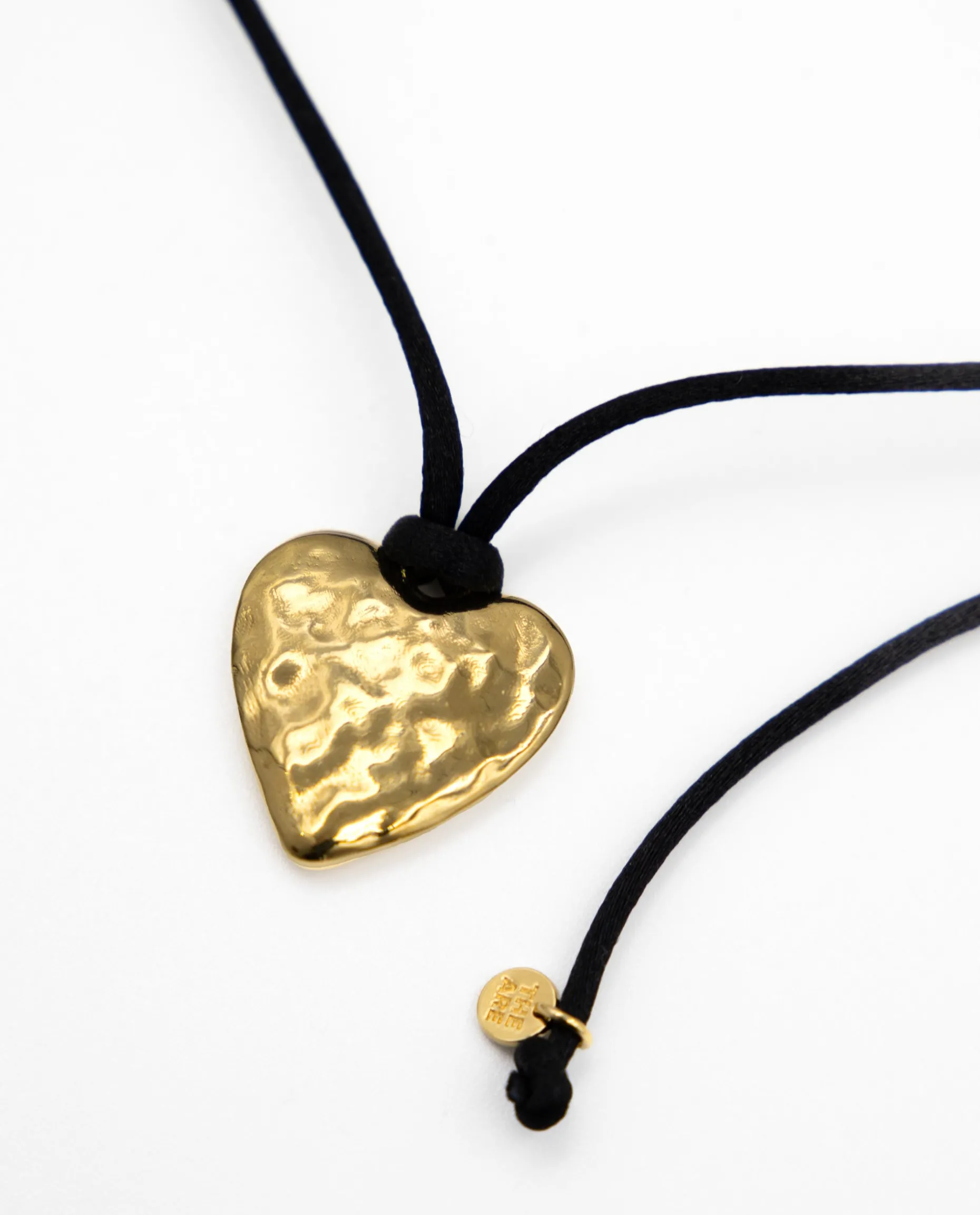 COLLAR ENDLESS LOVE · BAÑO ORO