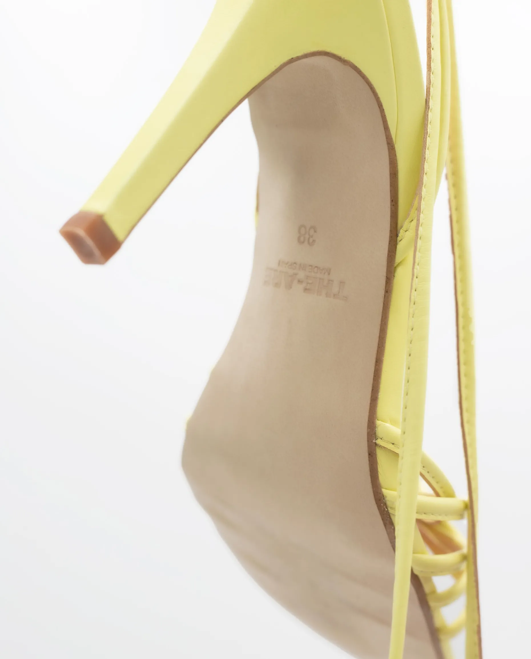 SANDALIA #2 · AMARILLO PASTEL