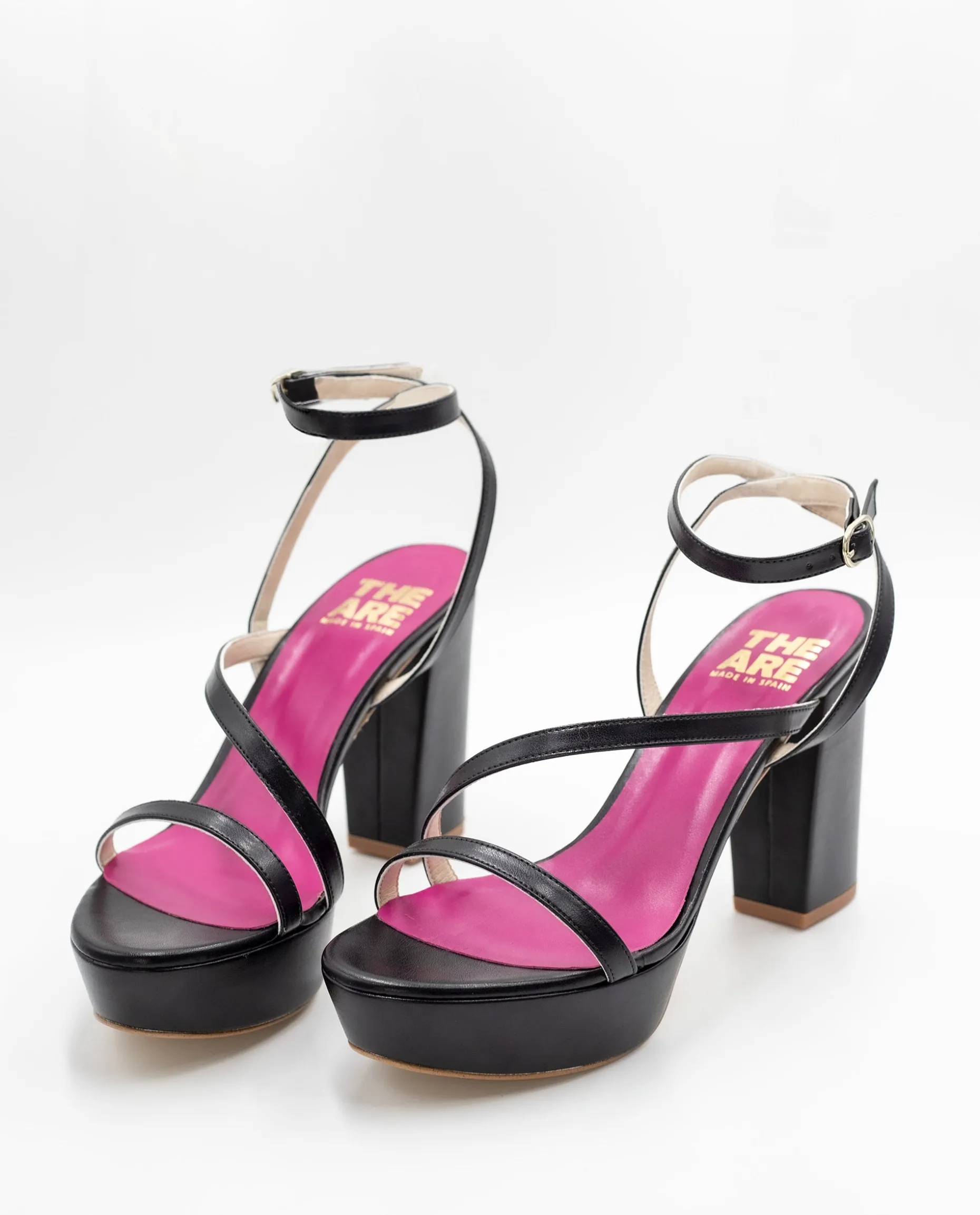 SANDALIA #4 · NEGRO