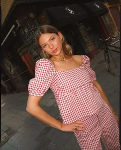 TOP RITA · BURDEOS Y ROSA