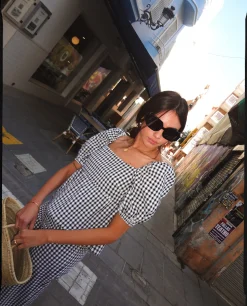 TOP RITA · NEGRO Y BLANCO