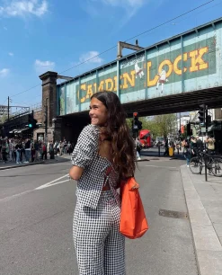 TOP RITA · NEGRO Y BLANCO