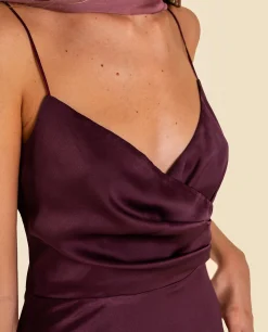 VESTIDO MRS. FERREIRA · BURDEOS