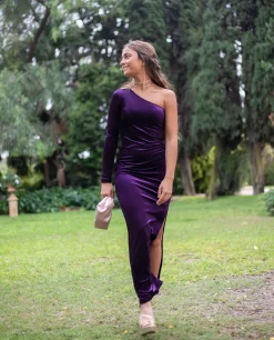 VESTIDO MRS. GONZÁLEZ · MORADO