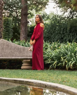 VESTIDO MRS. VALVERDE · BURDEOS