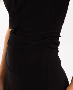 VESTIDO WORTH THE WAIT · NEGRO